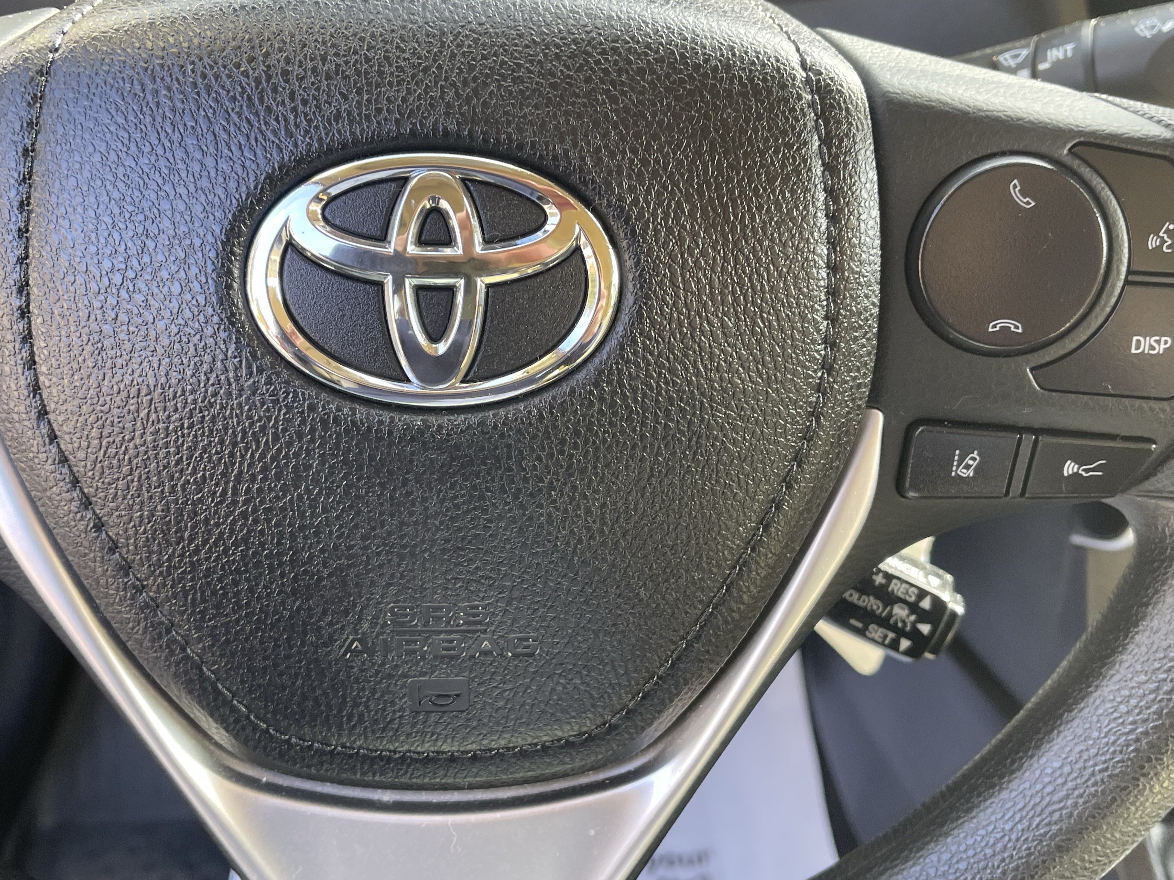 Certified 2019 Toyota Corolla LE FWD image 18
