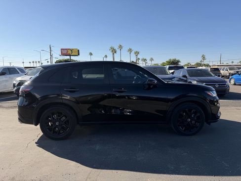 Used 2023 Honda HR-V Sport image 14