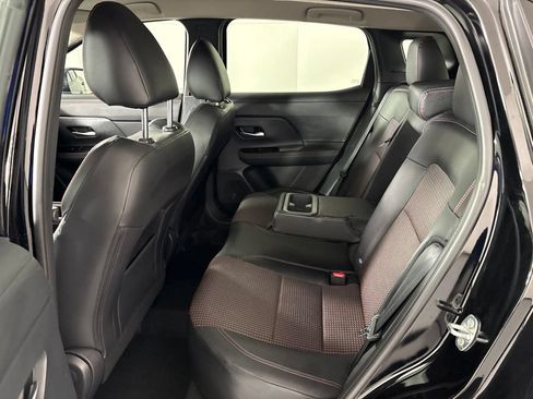 Certified 2025 Nissan Kicks SR FWD image 23