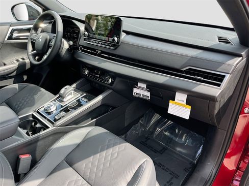 New 2025 Mitsubishi Outlander SEL Black Edition image 30