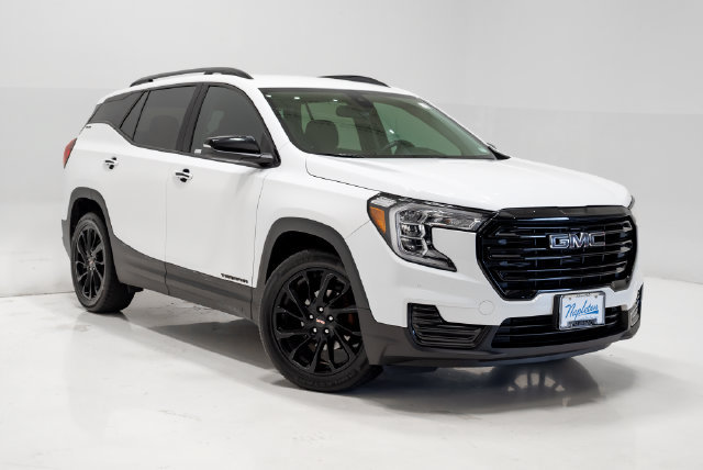 Used 2023 GMC Terrain SLE w/ Elevation Edition FWD image 6