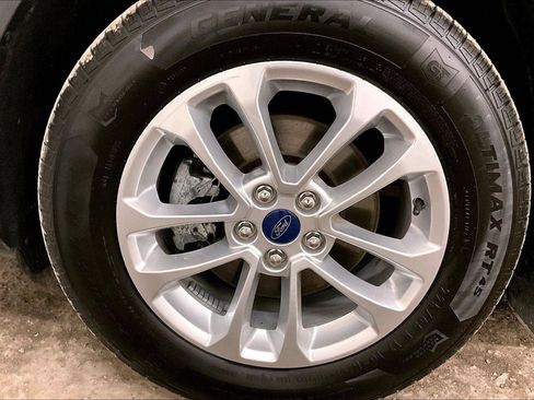 Used 2021 Ford Escape SE image 8