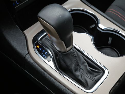 Used 2017 Jeep Grand Cherokee Limited 75th Anniversary image 25