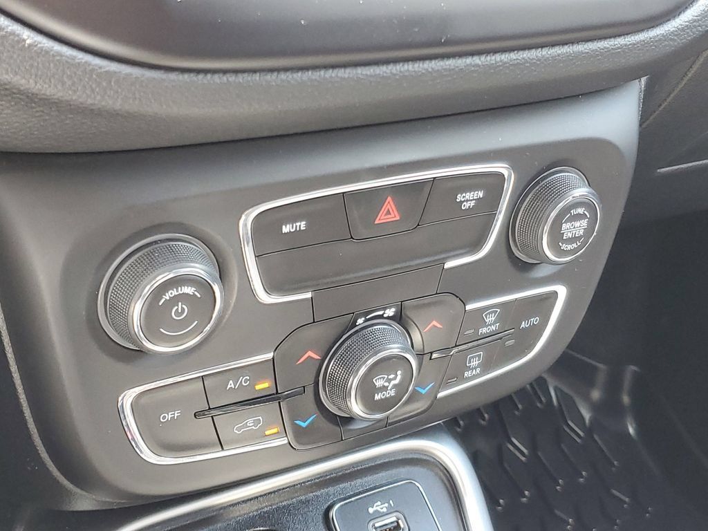 Used 2019 Jeep Compass Latitude AWD/4WD image 22