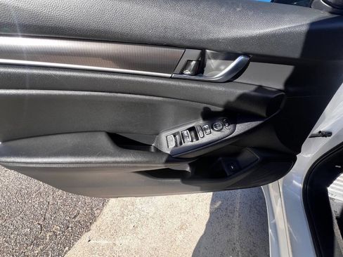 Used 2019 Honda Accord Sport image 16