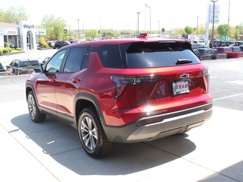 New 2026 Chevrolet Equinox LT w/ Convenience Package II AWD/4WD image 5