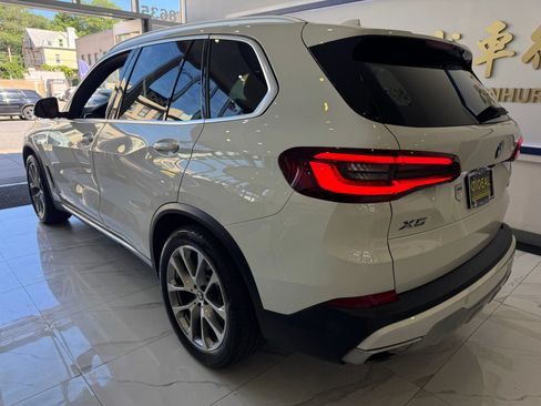Used 2023 BMW X5 xDrive40i w/ Premium Package AWD/4WD image 5