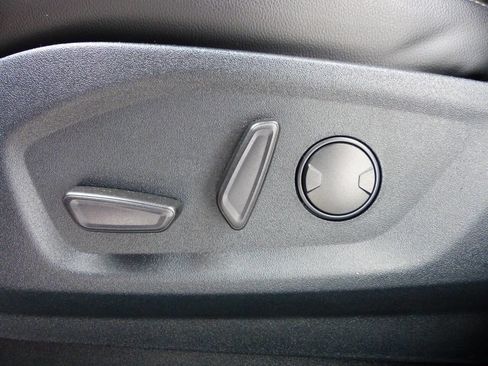 Used 2020 Ford Edge SEL w/ Convenience Package image 22