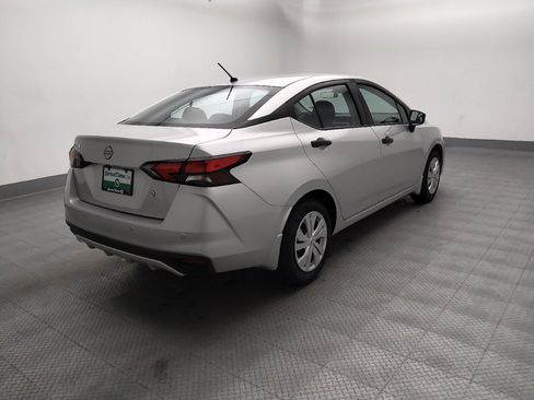Used 2025 Nissan Versa S FWD image 10