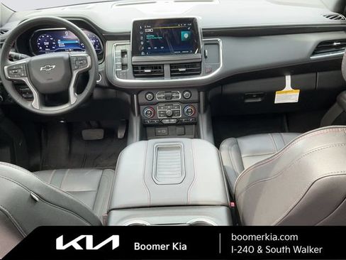 Used 2024 Chevrolet Suburban RST w/ Luxury Package AWD/4WD image 16