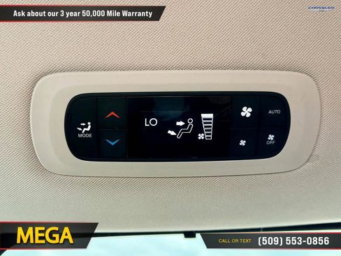 Used 2017 Chrysler Pacifica Touring-L FWD image 23