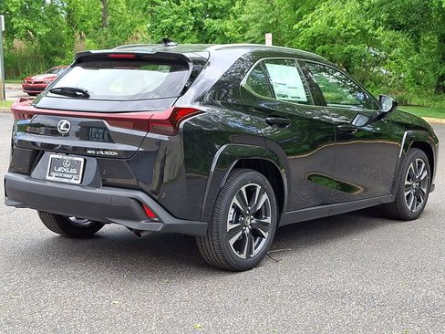 New 2026 Lexus UX 300h AWD image 4
