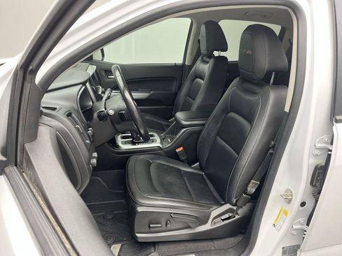 Certified 2019 Chevrolet Colorado ZR2 w/ ZR2 Dusk Special Edition AWD/4WD image 11