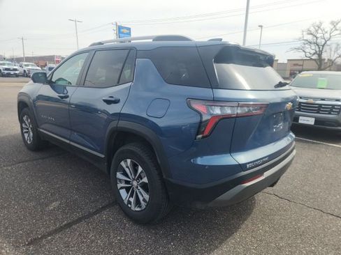 Used 2025 Chevrolet Equinox LT w/ Convenience Package II image 4