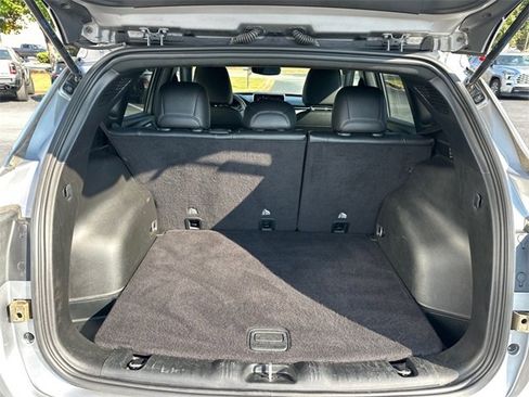 Used 2024 Jeep Compass Latitude image 25