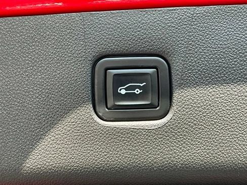 Used 2022 Chevrolet Blazer RS FWD image 21