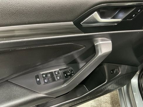 Used 2019 Volkswagen Jetta SEL image 15