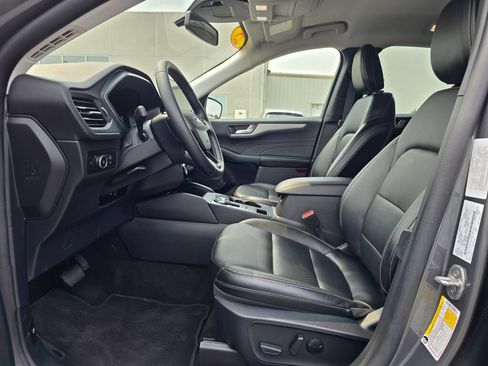 Used 2025 Ford Escape Platinum AWD/4WD image 12