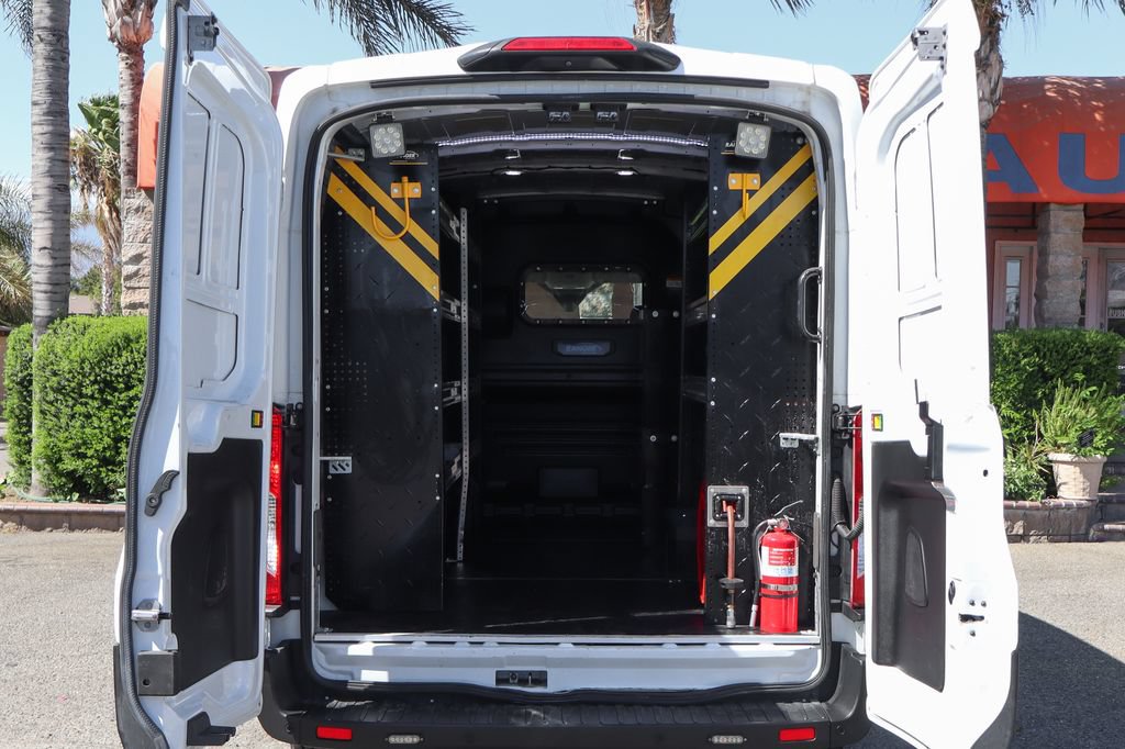 Used 2022 Ford E-Transit Medium Roof RWD image 8