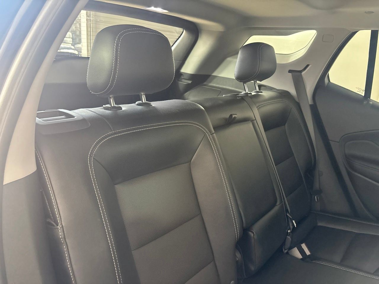 Used 2023 GMC Terrain SLT w/ Infotainment Package II AWD/4WD image 33