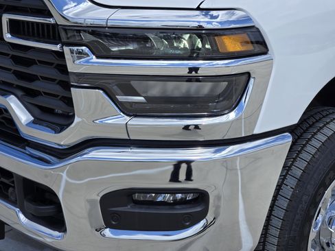 New 2026 RAM 2500 Tradesman AWD/4WD image 7