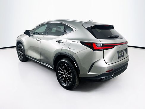 Used 2025 Lexus NX 250 FWD w/ Premium Package image 5