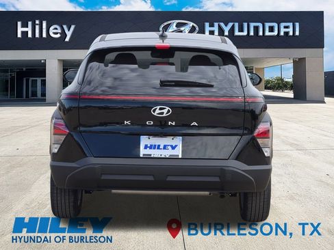 New 2026 Hyundai Kona SE image 5