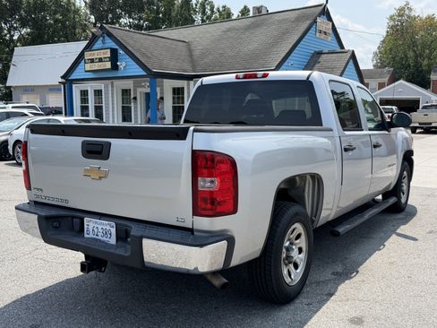 Used 2010 Chevrolet Silverado 1500 LS RWD image 5