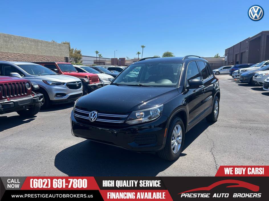 Used 2017 Volkswagen Tiguan S FWD image 1