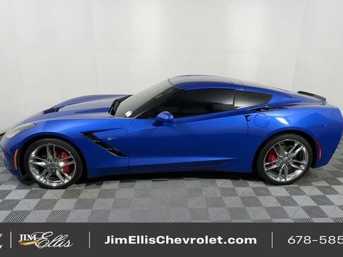 Used 2019 Chevrolet Corvette Stingray Coupe w/ 1LT image 4