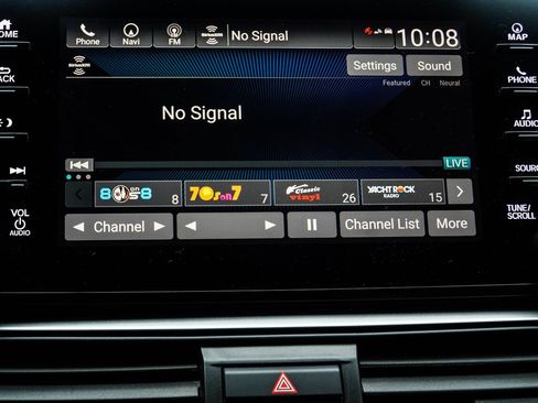 Used 2018 Honda Accord Touring image 29
