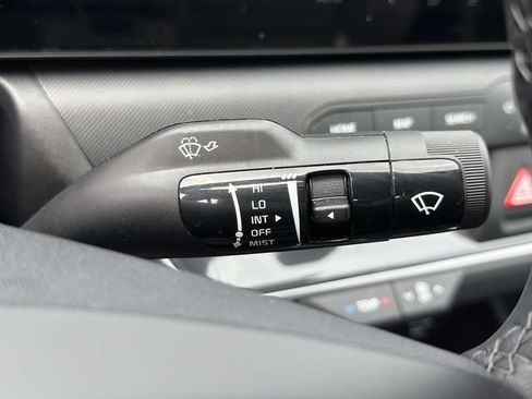 Used 2025 Kia K4 EX FWD image 27