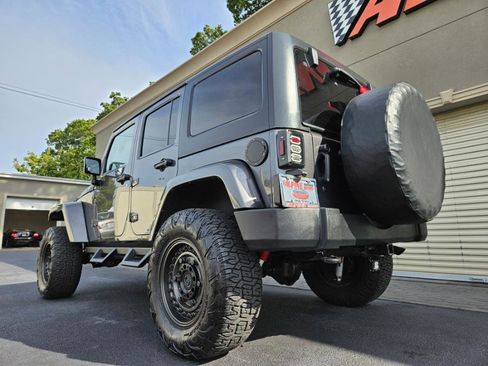 Used 2014 Jeep Wrangler Unlimited Sahara w/ Dual Top Group image 6