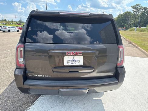 Used 2019 GMC Yukon XL SLT RWD image 4