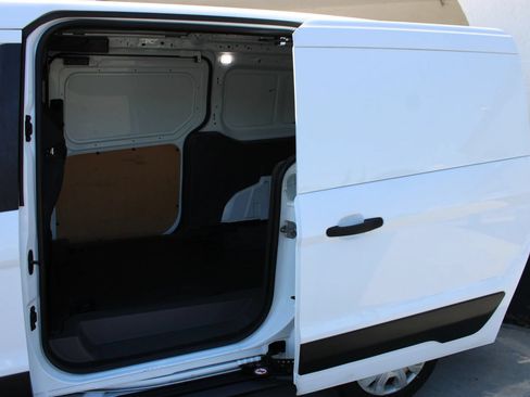 Used 2019 Ford Transit Connect XLT FWD image 20