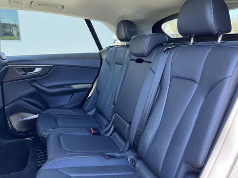 Used 2023 Audi Q8 Premium Plus w/ Premium Plus Package image 33