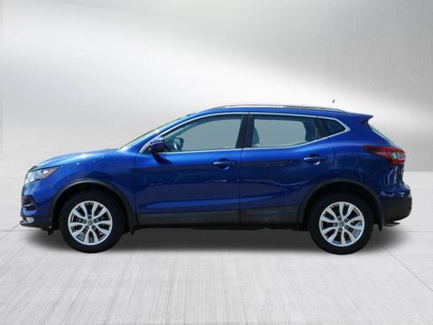 Used 2020 Nissan Rogue Sport SV w/ All-Weather Package AWD/4WD image 4