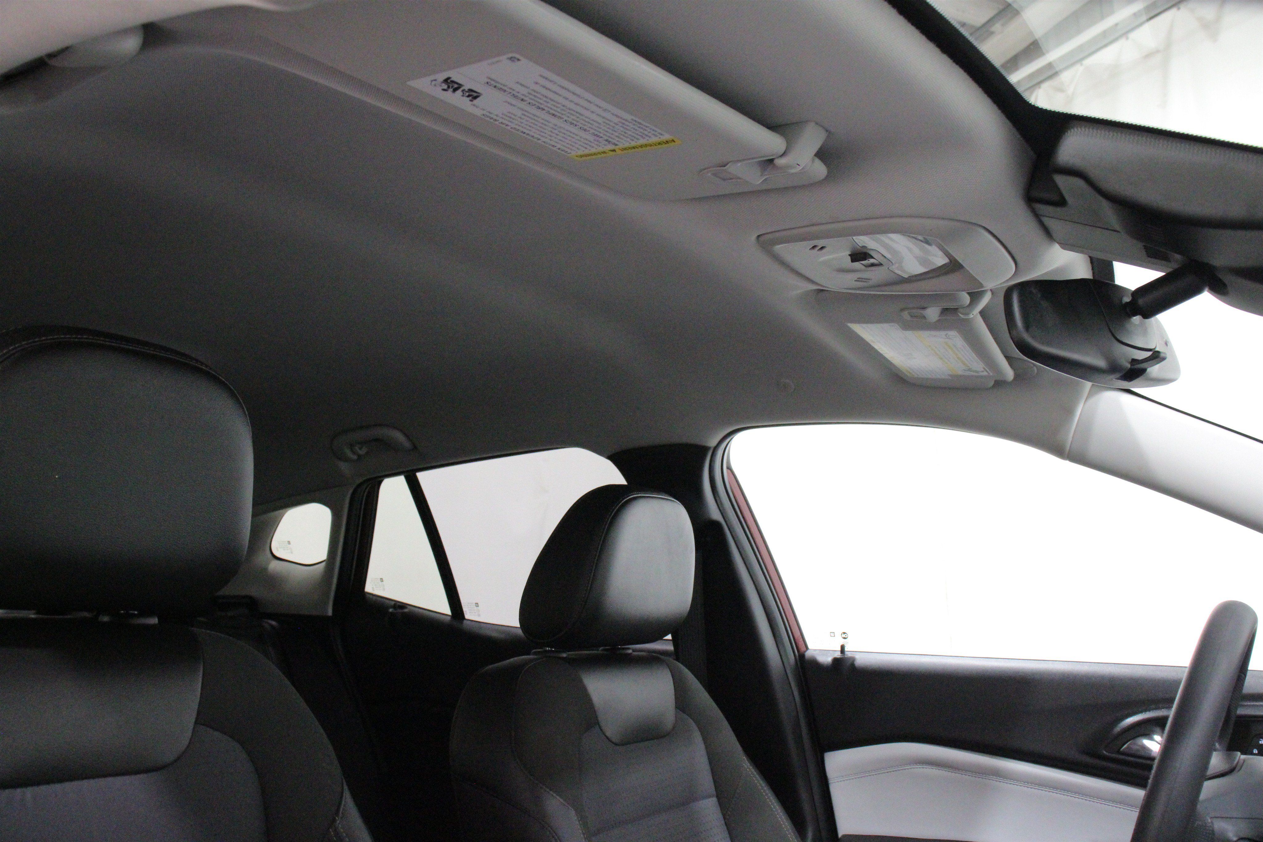 Used 2024 Chevrolet Trax LT FWD image 28