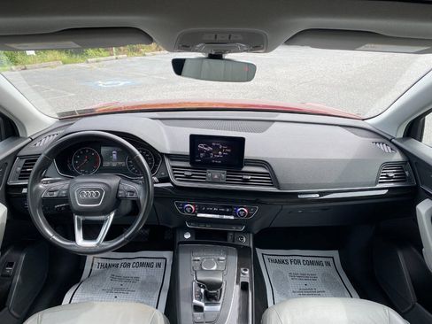 Used 2018 Audi Q5 2.0T Premium w/ Convenience Package AWD/4WD image 24