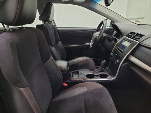 Used 2016 Toyota Camry XSE image 21