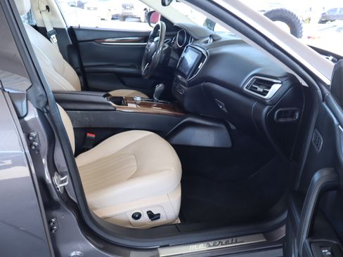 Used 2017 Maserati Ghibli S Q4 image 35