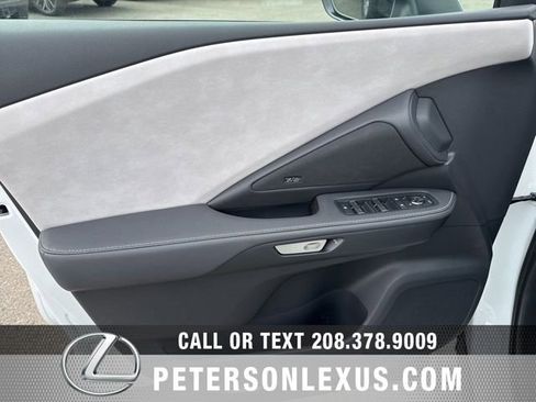 New 2026 Lexus TX 350 AWD image 25