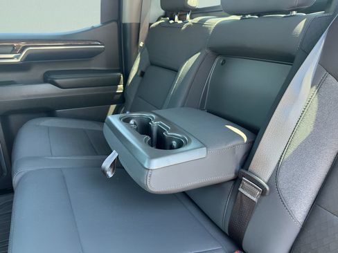 Used 2024 GMC Sierra 1500 Elevation w/ Preferred Package AWD/4WD image 18