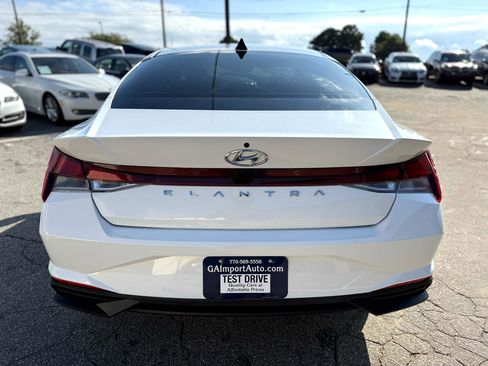 Used 2022 Hyundai Elantra SEL w/ Winter Weather Package image 3