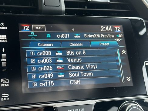 Used 2017 Honda Civic Touring image 23