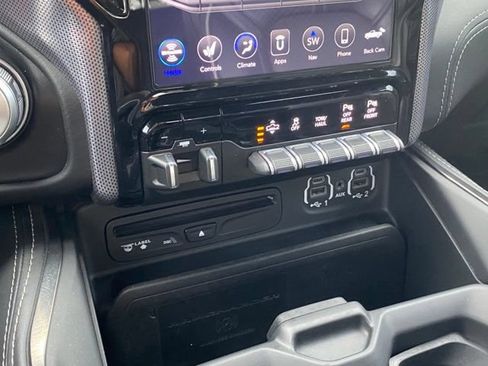 Used 2019 RAM 1500 Limited AWD/4WD image 17