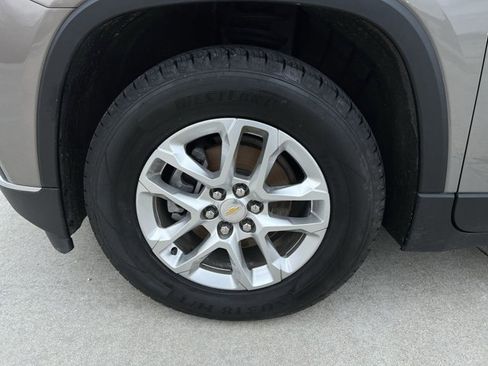 Used 2019 Chevrolet Traverse LT image 33