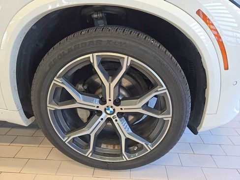 Used 2020 BMW X5 xDrive40i w/ M Sport Package AWD/4WD image 5
