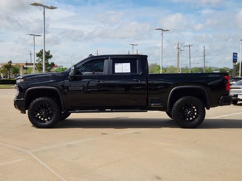 Used 2025 Chevrolet Silverado 2500 LT w/ Trail Boss Package image 6