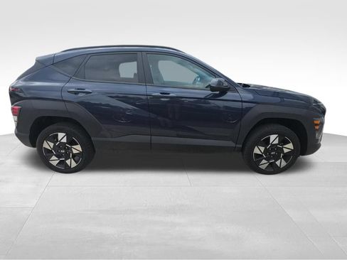 Used 2024 Hyundai Kona SEL w/ Convenience Package AWD/4WD image 3
